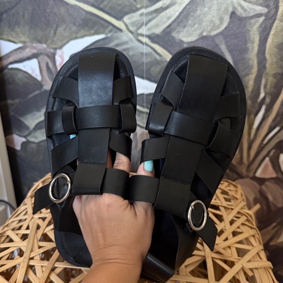 Black Low Heel genuine Leather Fisherman Sandals  size 7 - Picture 6 of 7